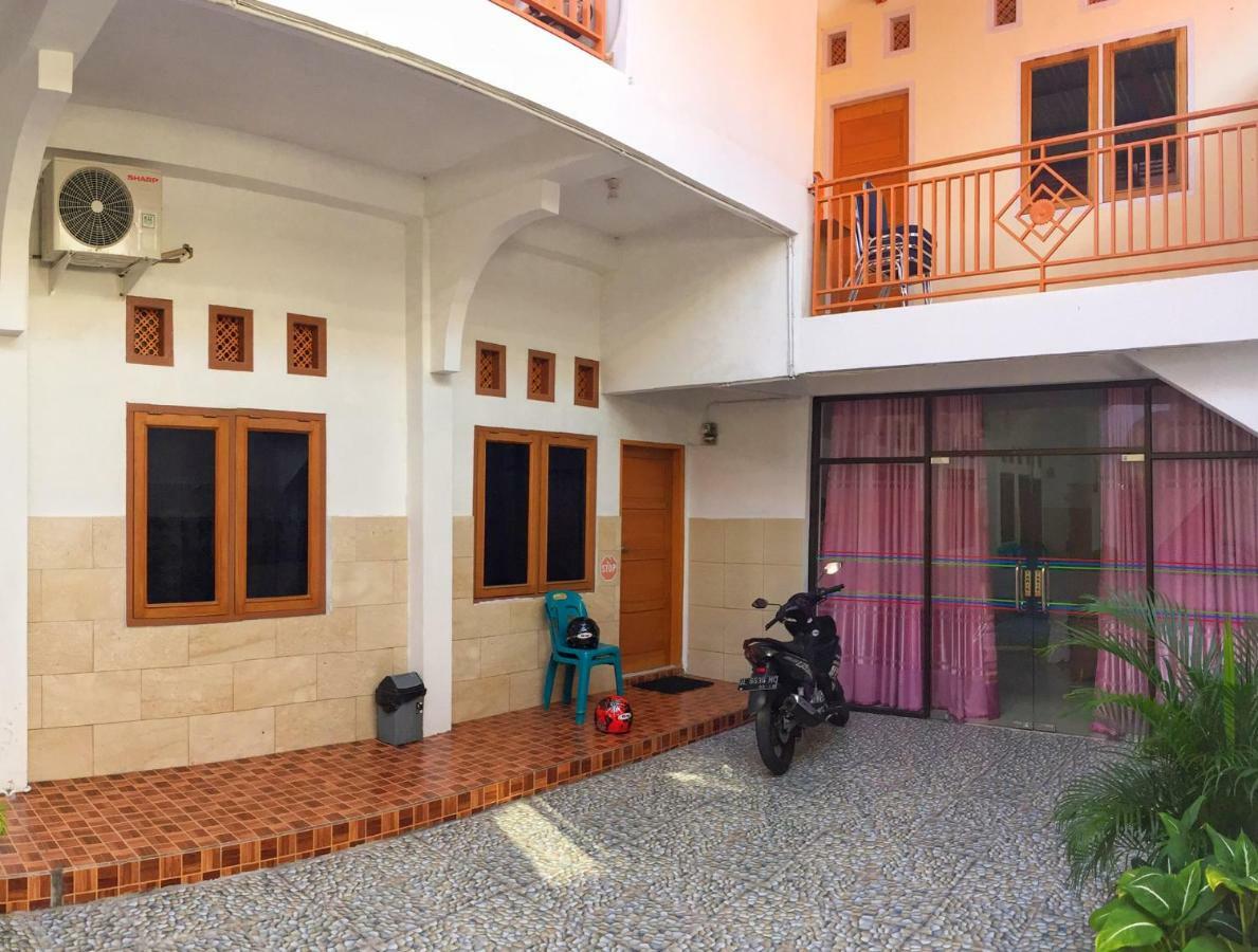 Pondok Simpang Tiga 沙璜 外观 照片