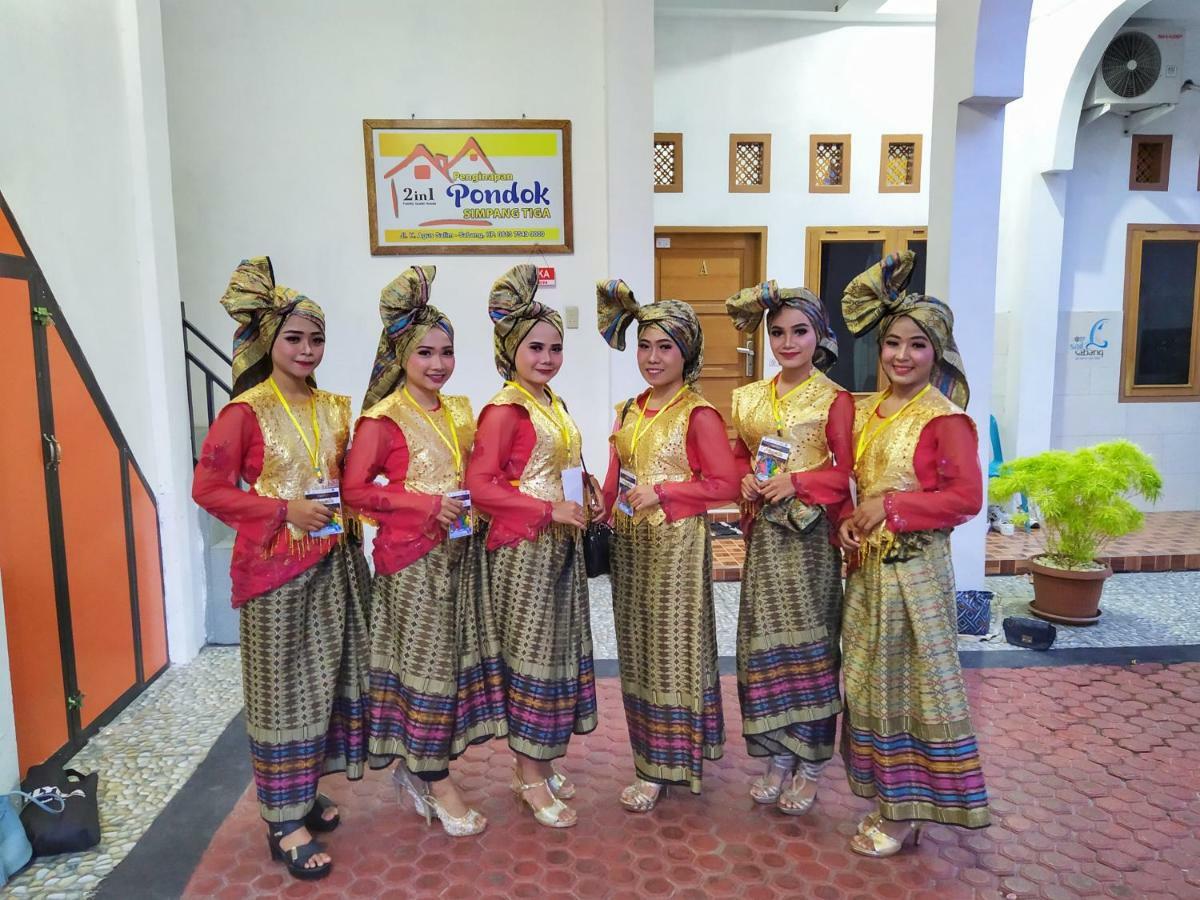 Pondok Simpang Tiga 沙璜 外观 照片