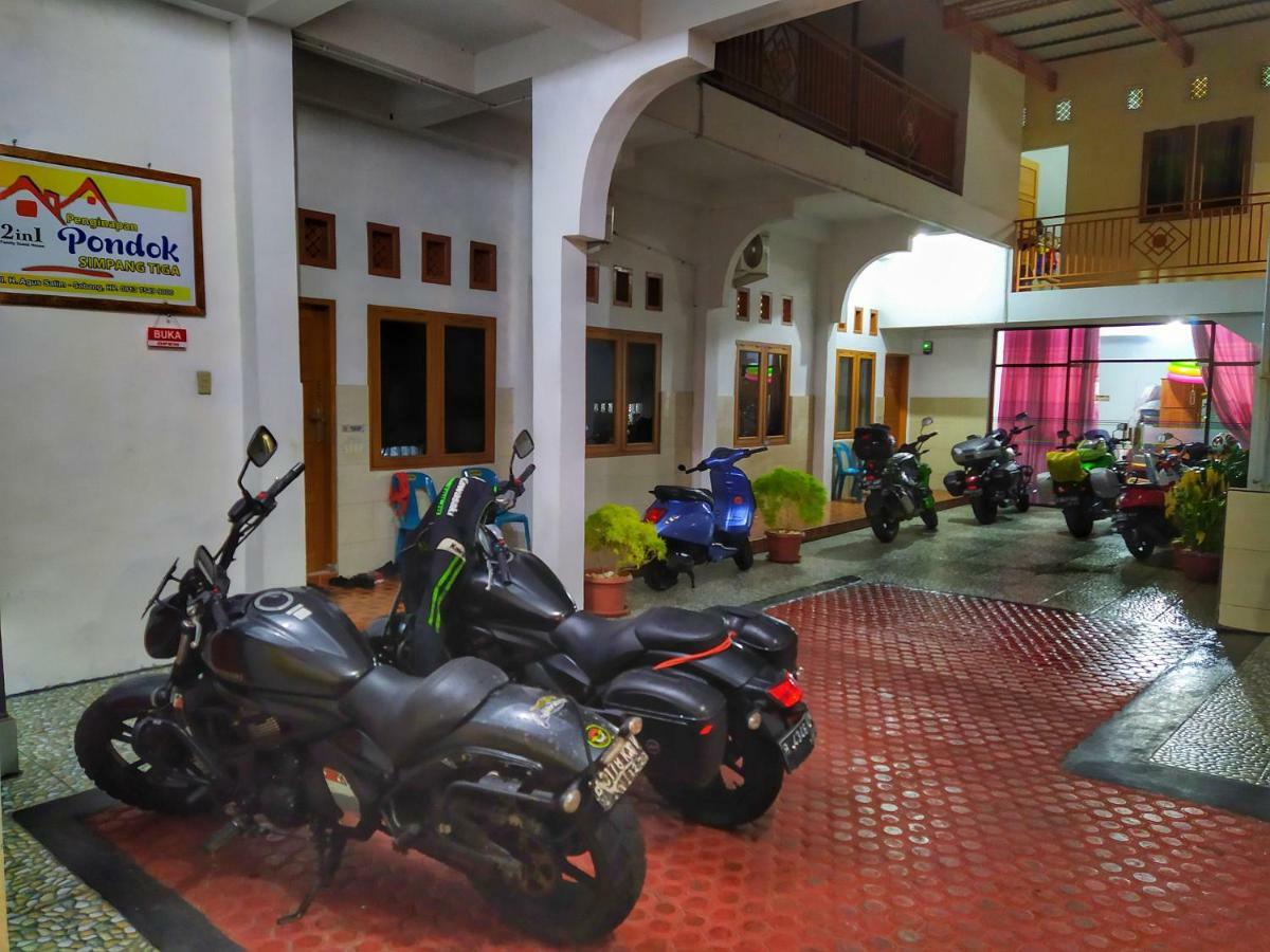 Pondok Simpang Tiga 沙璜 外观 照片